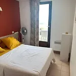 アパート Superbe T4 Cap D'agde, Front De Mer, 3 Chambres, Piscine, Clim, Parking, Balcon アグド