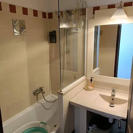 Superbe T4 Cap D'agde, Front De Mer, 3 Chambres, Piscine, Clim, Parking, Balcon *